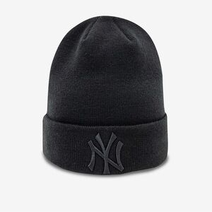New York Yankees Essential All Black Cuff Beanie Hat